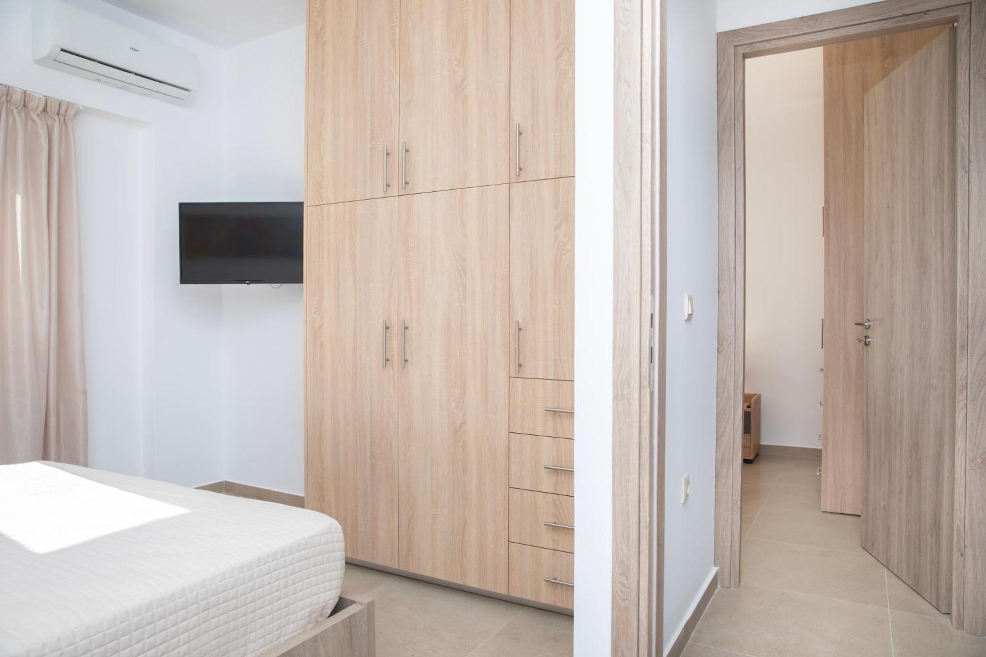 Etheria Comfort House